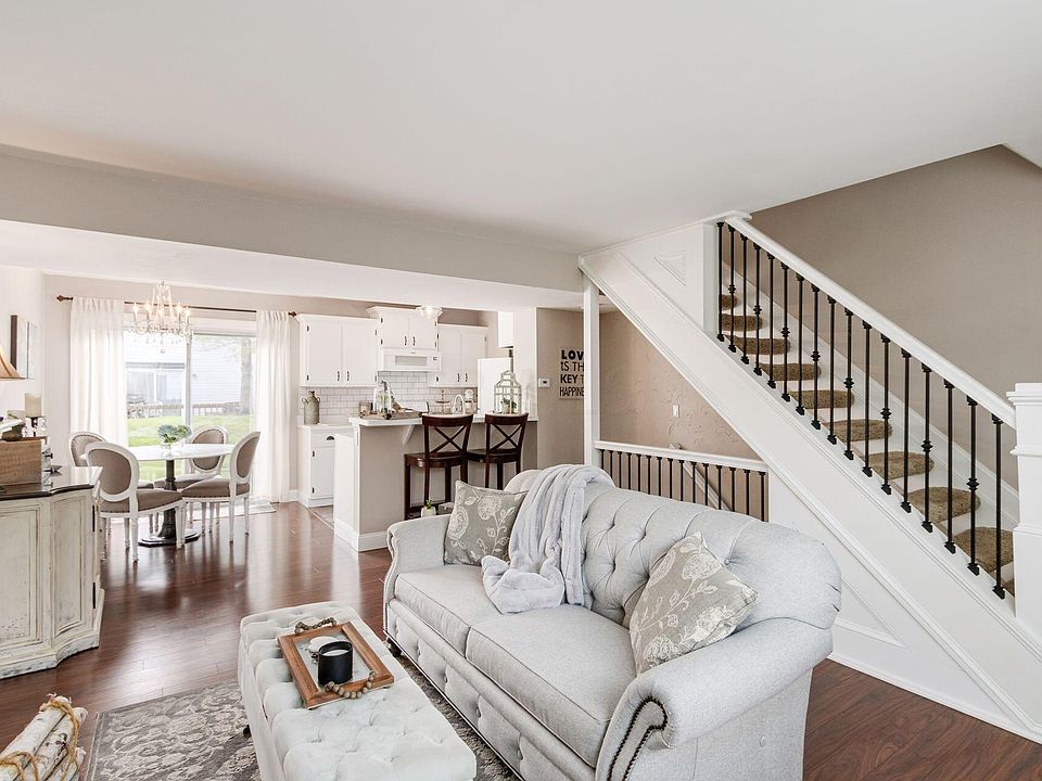 1st image of 5052 Stoneybrook Blvd #4D