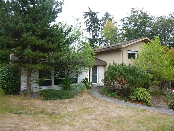 Welcome to Normandy Park. Located at the end of 8th Ave S.W. accessed from Sylvester Road just past 