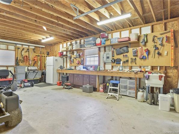 1332 Lawton Dr, Sulphur, LA 70665