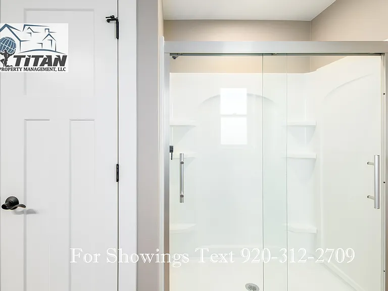 1087 Faith Ct #1 — Photo 17