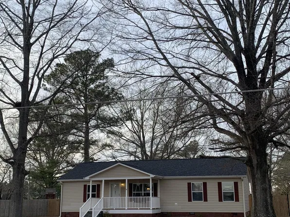 208 Mansfield Dr, Broadway, NC 27505