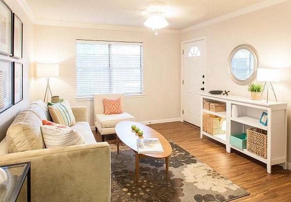 5th image of 4409 Avenue A #203