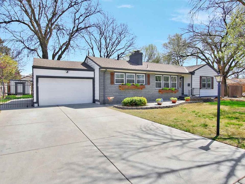 104 N Brookside Pkwy, Wichita, KS 67208 Zillow