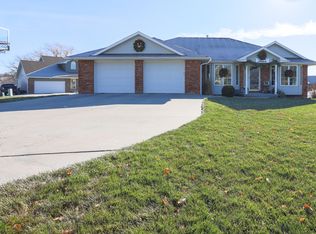 413 Highway St, Underwood, IA 51576