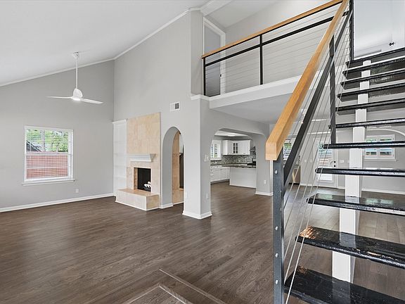 4th image of 1109 Hadrian Ct