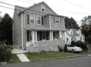 40 Benton St, Fairfield, CT 06825
