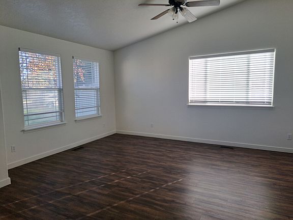 4th image of 1100 NW 24th St
