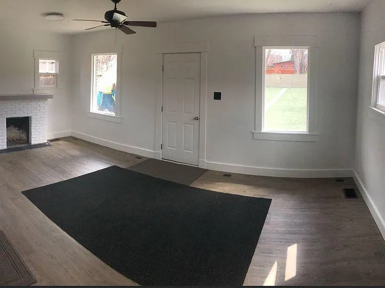 921 S University Blvd — Photo 3