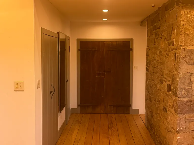 Creekside Dr — Photo 21
