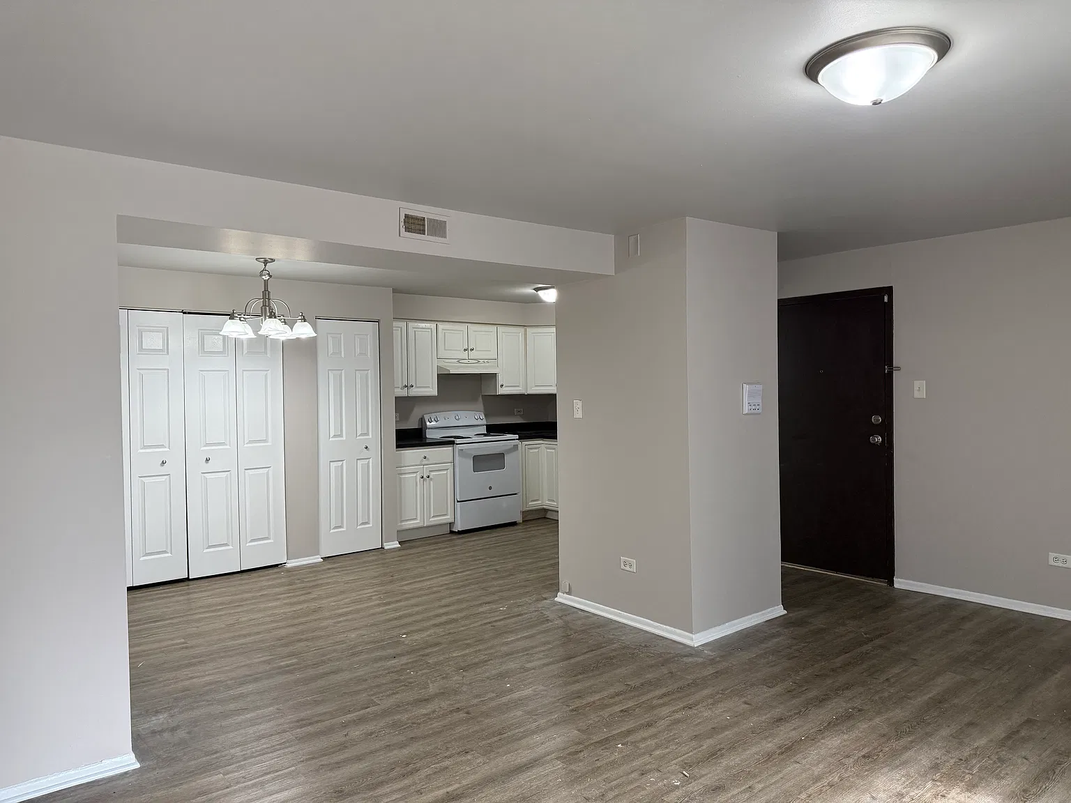 2 bed, $1,800 — Photo 3
