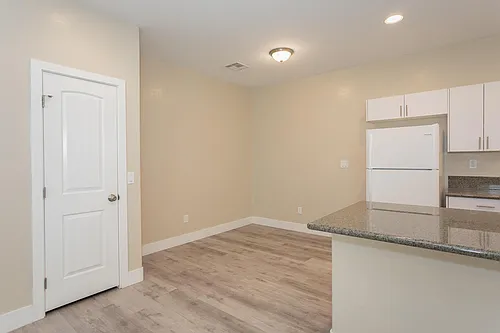 1741 S Dandelion St #4 Photo 1
