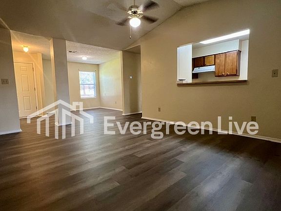 5th image of 115 Willow Gardens Ct