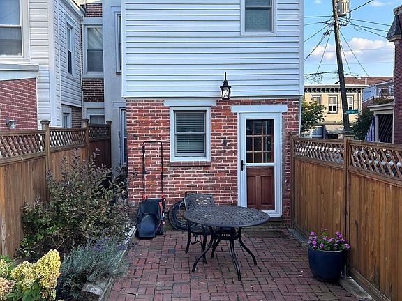 4th image of 1707 N Scott St