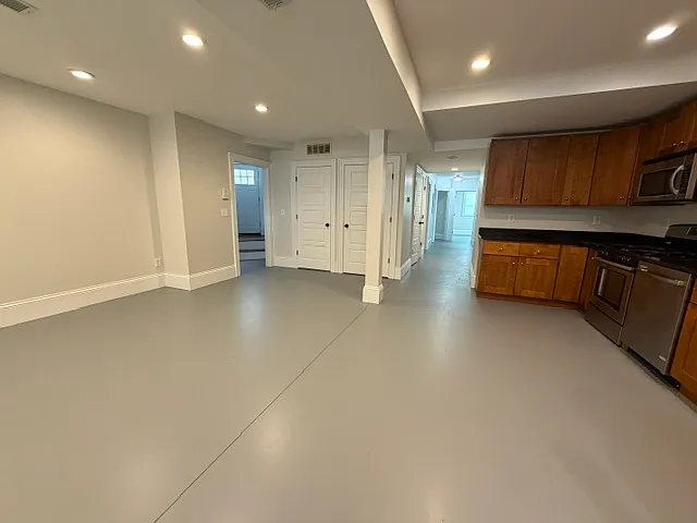27 Commonwealth Ter #B — Photo 10