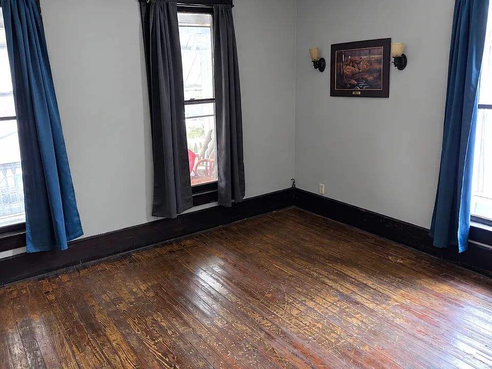 818 Broadway St #2