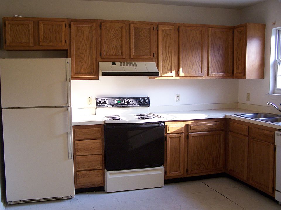 2nd image of 618 Jefferson St