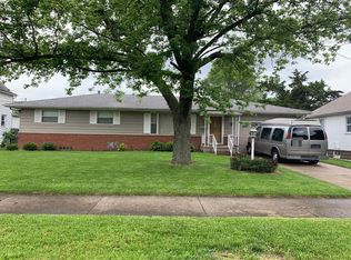 1715 W Howett St, Peoria, IL