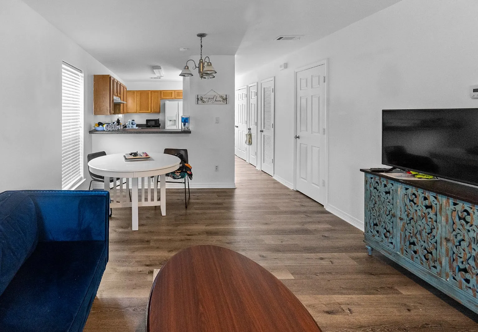 2 bed, 1.5 bath, 1097 sqft, $2,000 — Photo 3