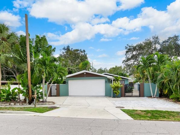 2598 Wood St, Sarasota, FL 34237