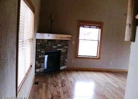 4th image of 512 Pioneer Dr