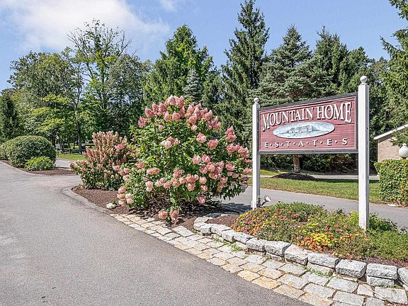 2nd image of 88 Fieldstone Drive #88