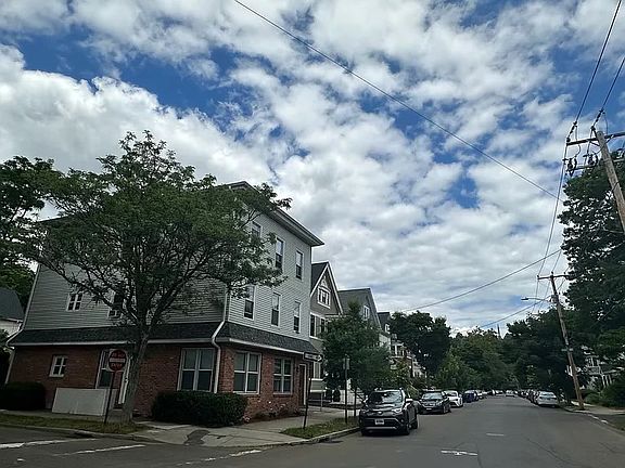 4th image of 106 Foster St