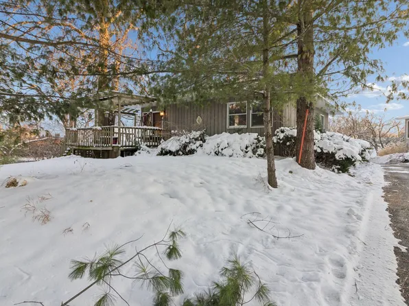 368 Holiday Dr, Somonauk, IL 60552