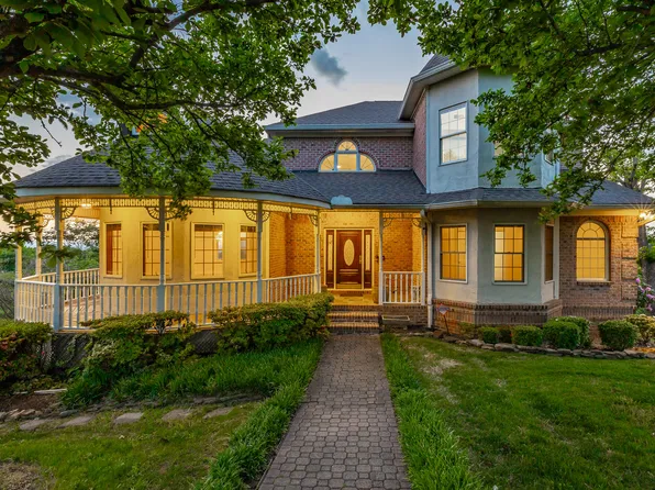 817 Harris Dr, Chattanooga, TN 37412