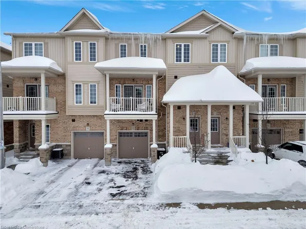 13 Dewberry Dr, Kitchener, ON N2B 0A9