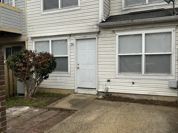 46354 Columbus Dr Unit 1-1107, Lexington Park, MD 20653