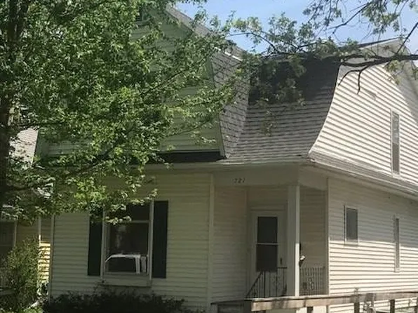 721 W 8th Ave, Emporia, KS 66801
