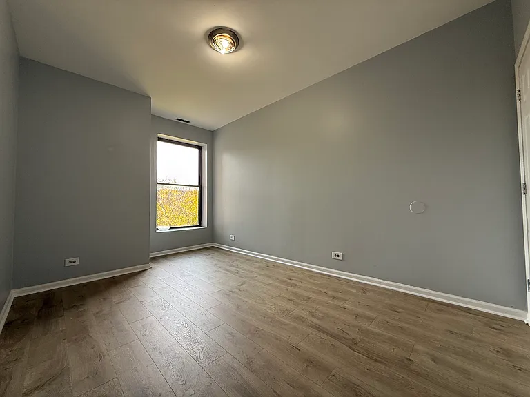 5715 S Indiana Ave #3N — Photo 6