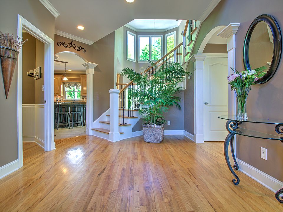 1st image of 306 Walden Glen Ct