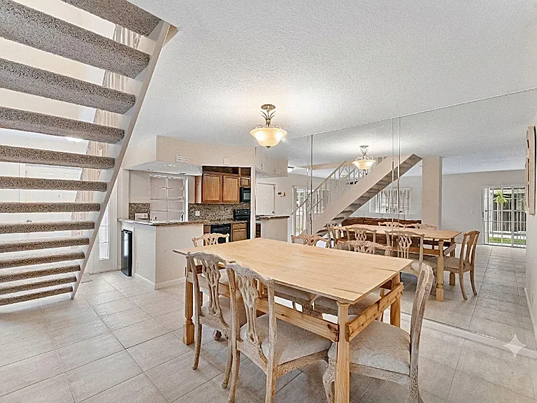 2704 Vision Dr — Photo 3