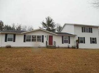 W10030 Barnes Lake Rd, Dunbar, WI 54119