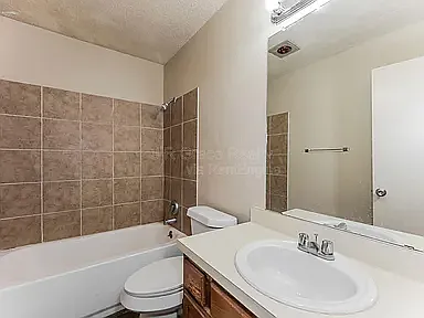 2 bed, 1088 sqft, $1,299 — Photo 3