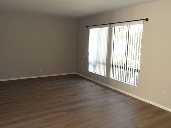 3rd image of 2862 N Cottonwood St Unit 3