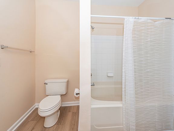 4th image of 1516 Telfair Way #0