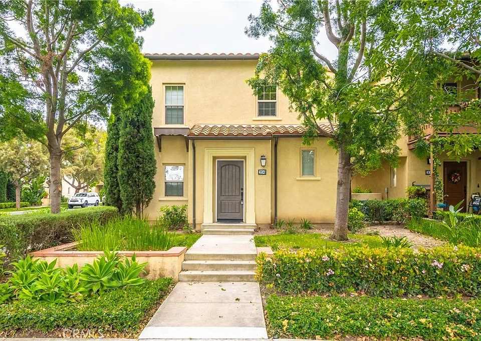 204 Groveland