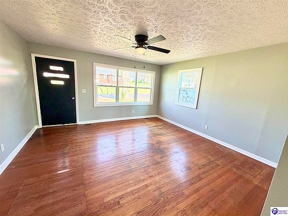 5th image of 211 Lincoln Ave