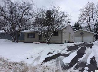 1510 E 25th St, Hibbing, MN 55746