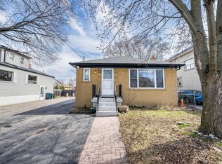 233 Beta St #6, Toronto, ON M8W 4H7