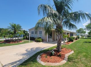 940 Hyacinth Cir, Barefoot Bay, FL 32976