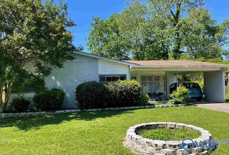 1st image of 2424 Medaris Rd NW