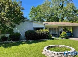 2424 Medaris Rd NW, Huntsville, AL 35810