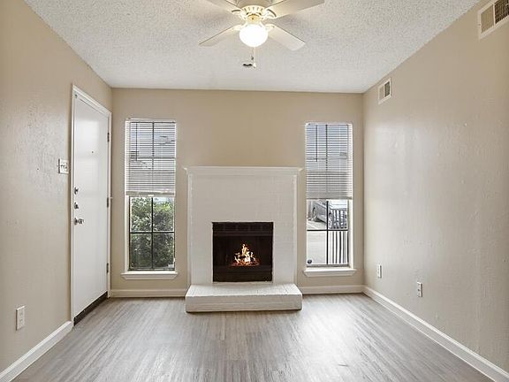 5th image of 9520 Royal Ln APT 123D
