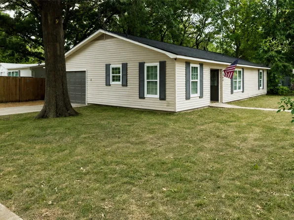 300 Broadway St, Whitesboro, TX 76273