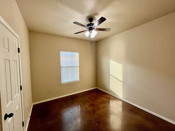 5th image of 2616-2618 Pahmeyer Rd