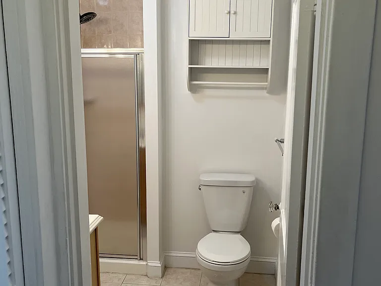 2328 Ashmead Pl NW — Photo 8