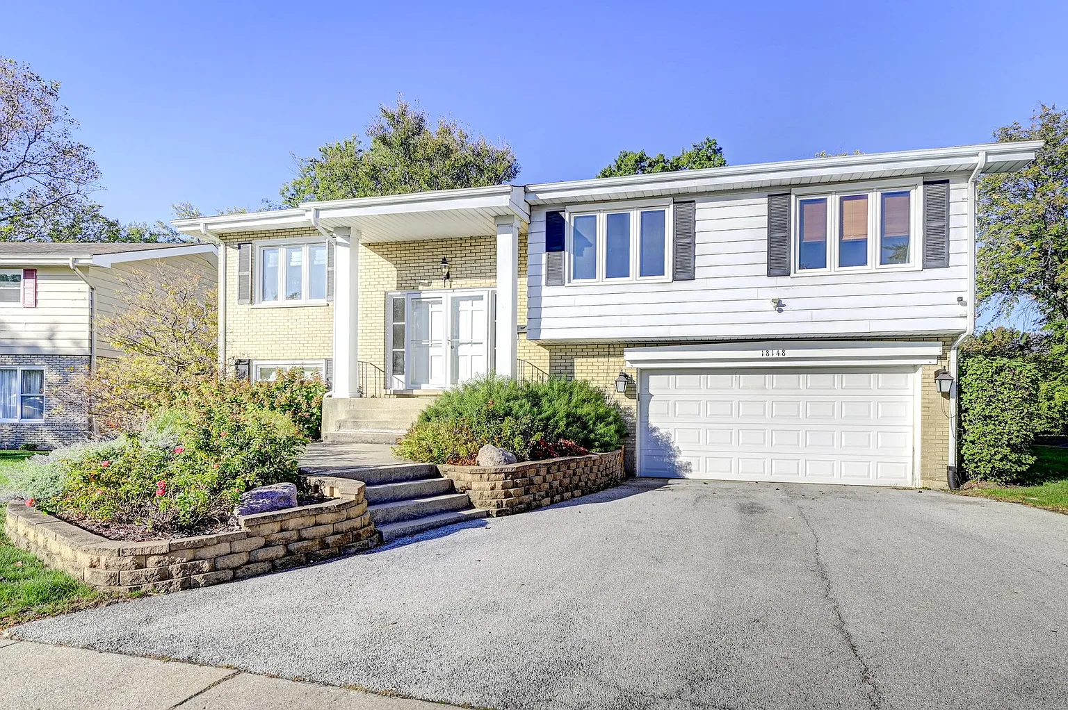18148 Dolphin Lake Dr photo 1